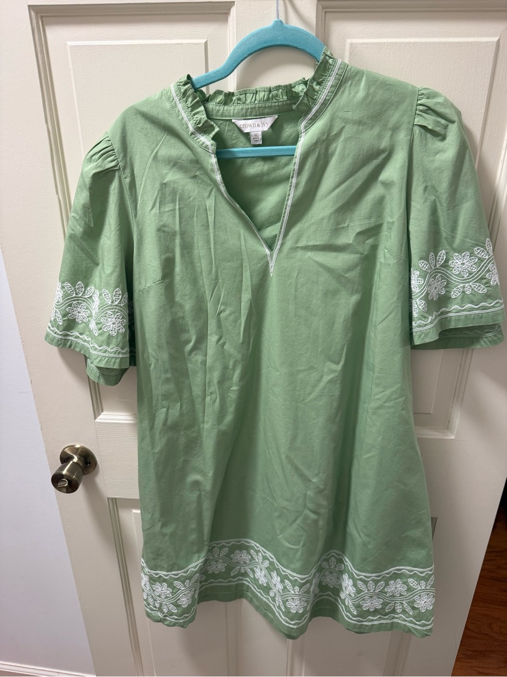 crown & ivy Light Sage Ruffle-Collar Blouse